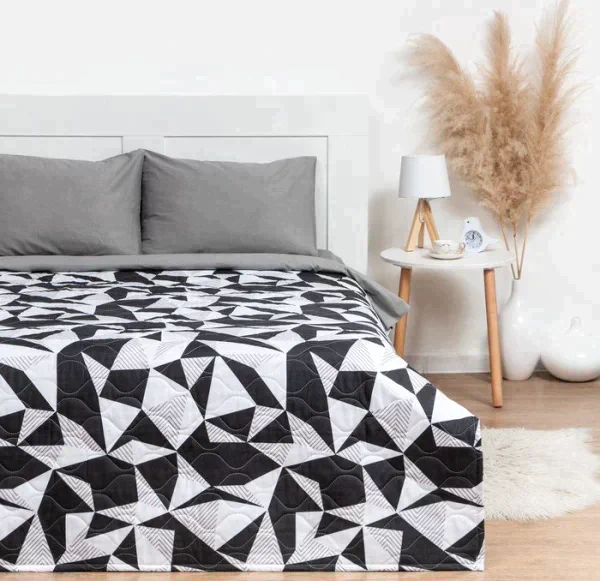 Покрывало LoveLife 2 сп Black and white 180*210±5 см, новосатин,80 г/м2